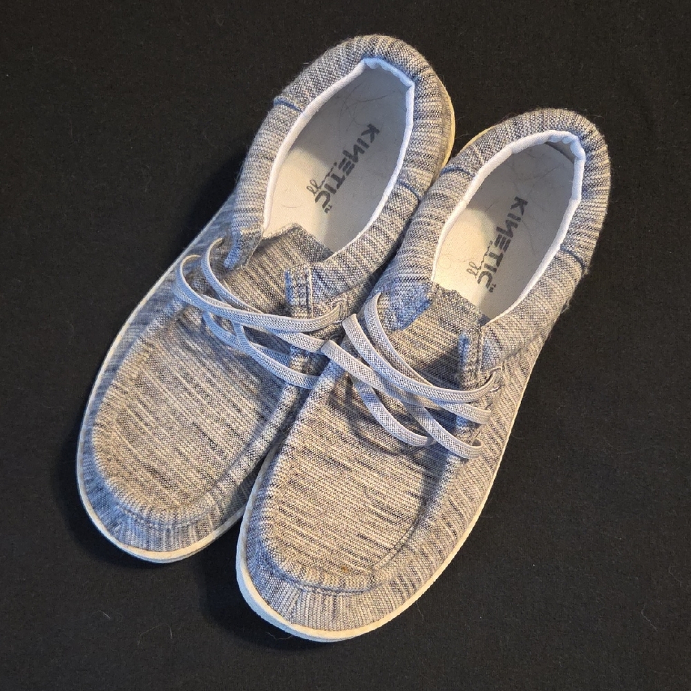 Kinetic Women's Gray Shoe